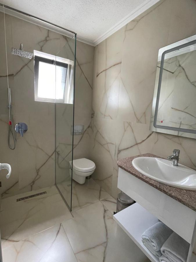 Hotel Ms Sarandë Exteriér fotografie